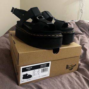 Dr. Martens Francis